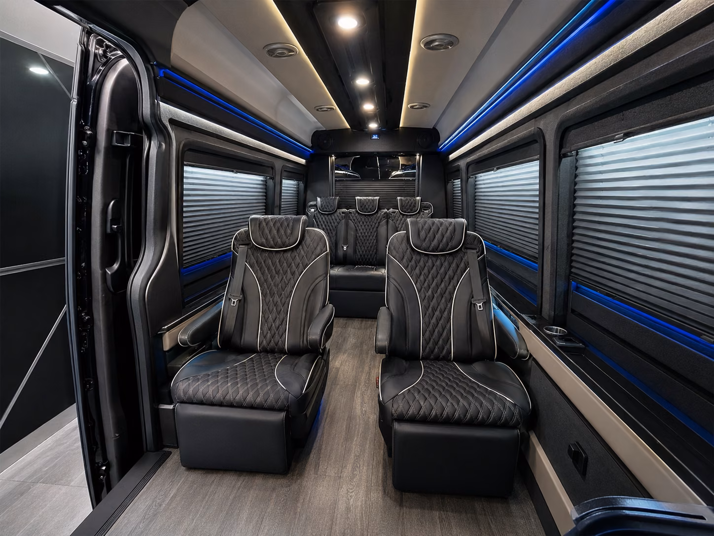 we help you compare airport shuttle options for corporate groups in maple grove